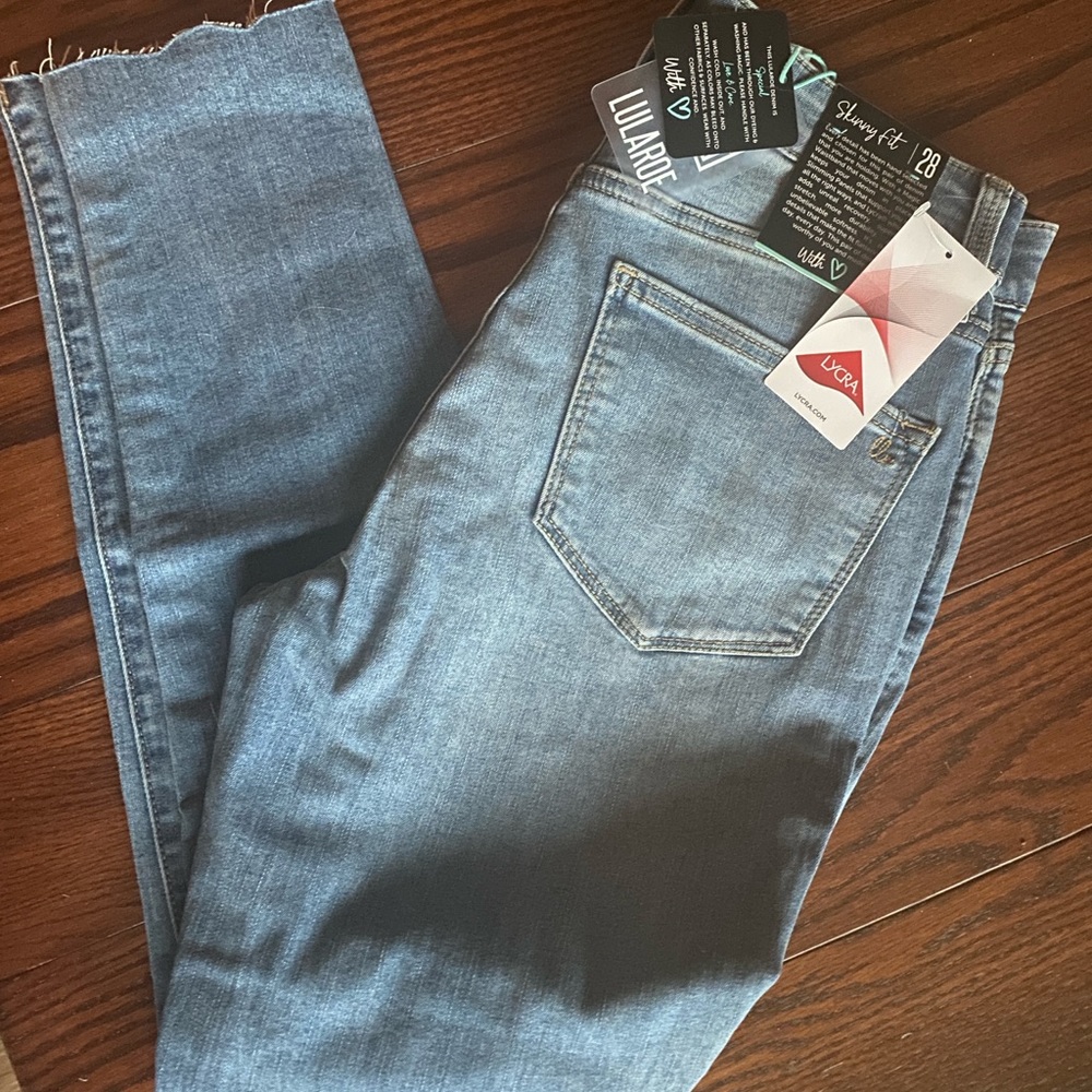 NWT Lularoe Skinny Fit denim - size 28